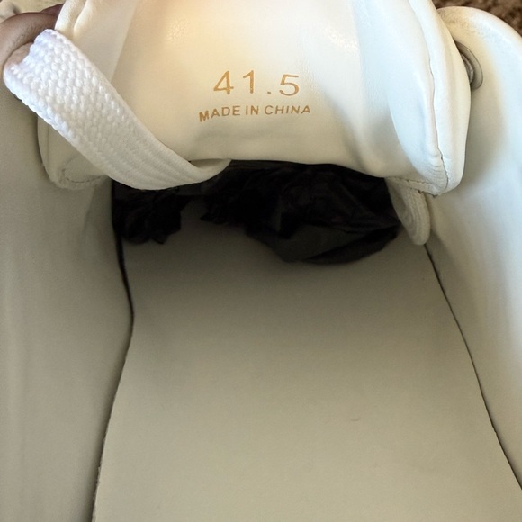 Versace White Leather Sneakers with Medusa Detail Size 41.5 worn once - Picture 9 of 9